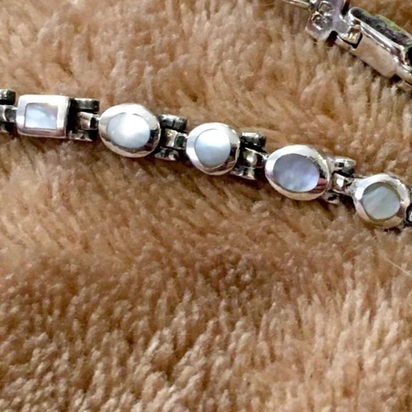 VINTAGE Mother of Pearl Sterling Silver Linked Bracelet - Picture 7 of 12